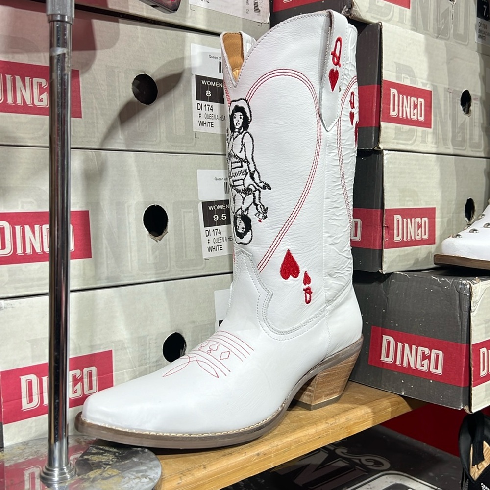 Queen of hearts boots